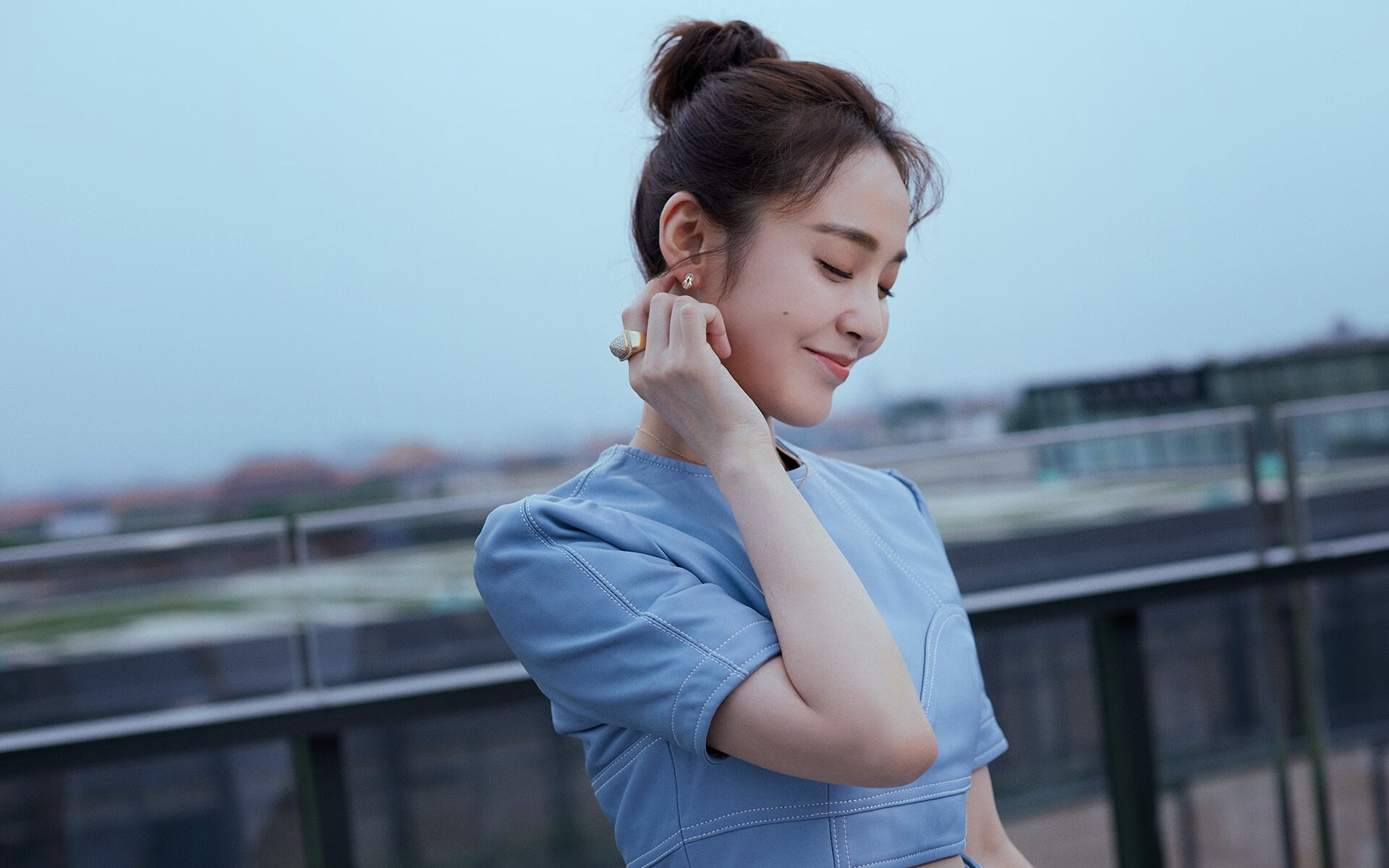 开云体育app注册-进攻失败后的反抢是否优先由边路球员承担,进攻反击成功